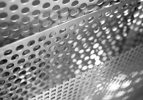 Malla de bobina de aluminio perforada